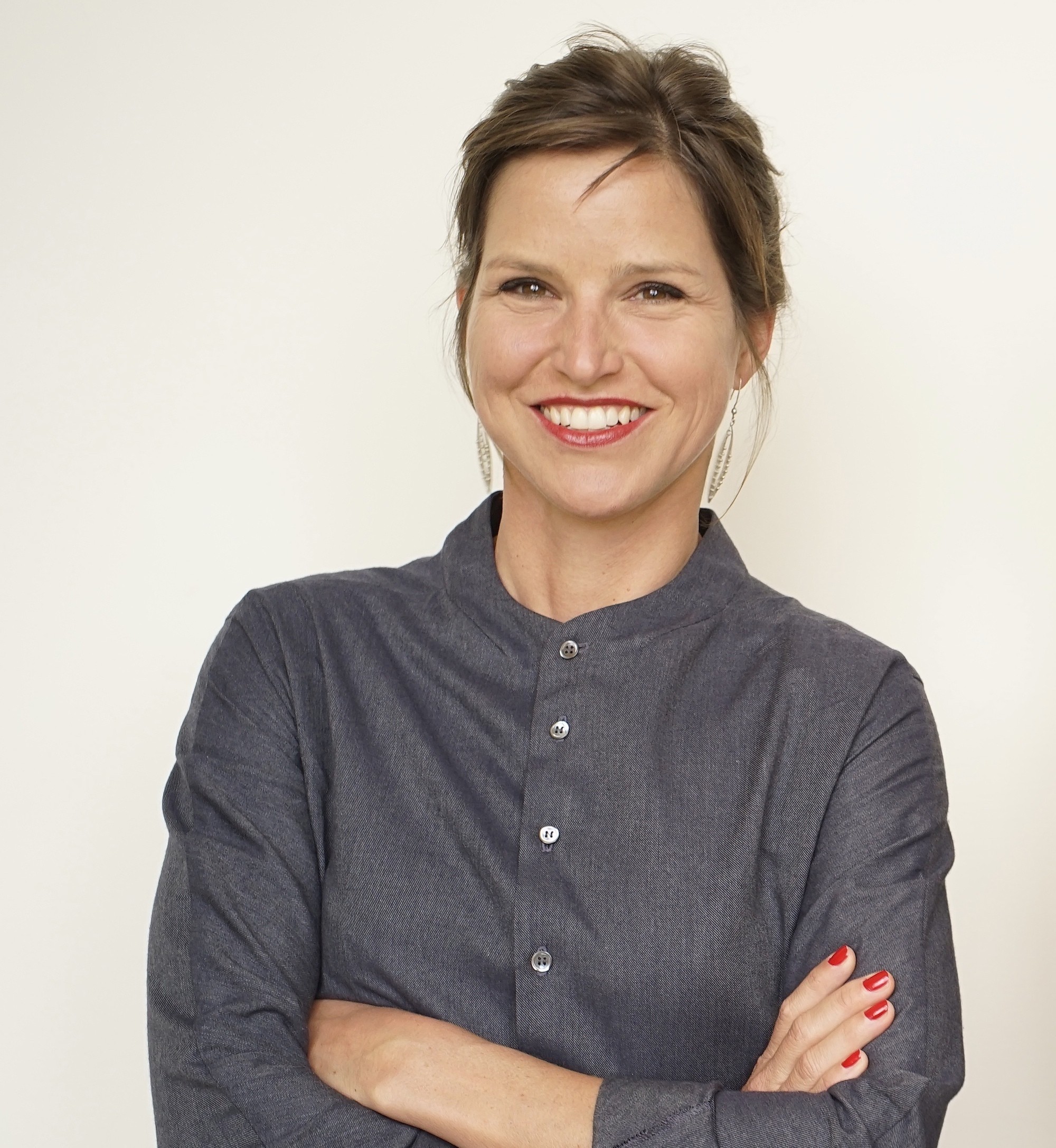 BETTINA HUTSCHEK